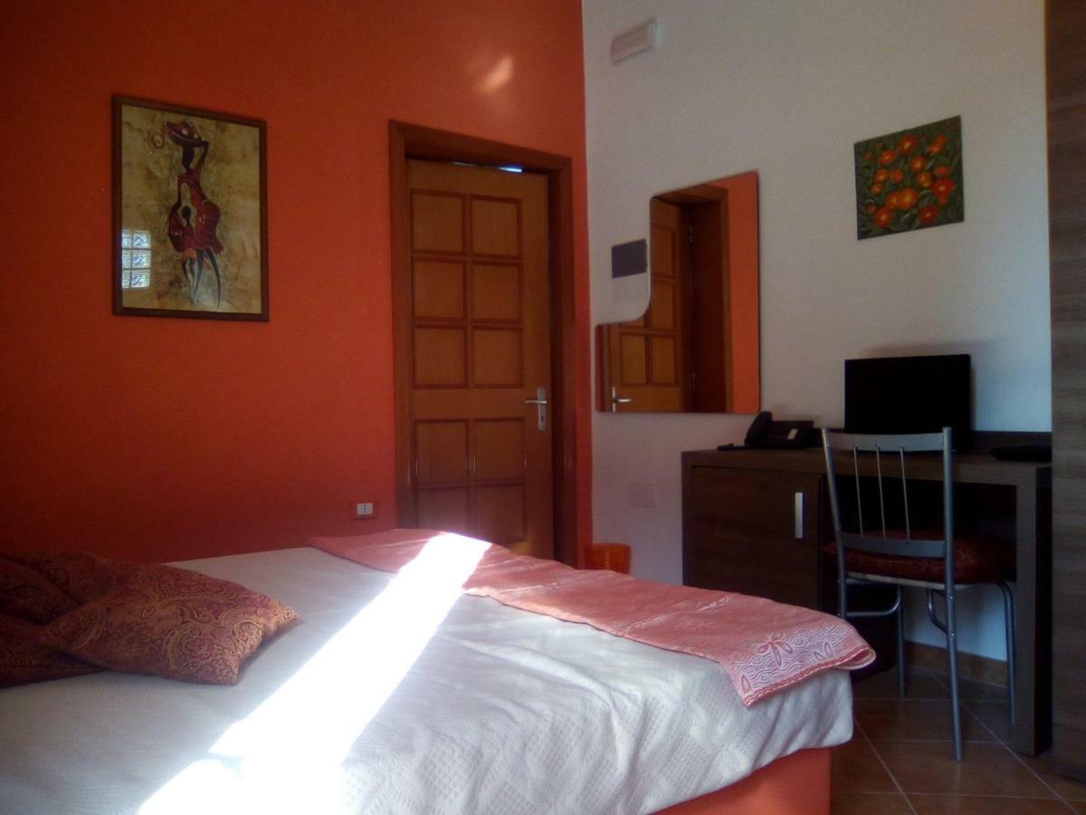 Bed and Breakfast Casa Te La Bradamante à Magliano Extérieur photo